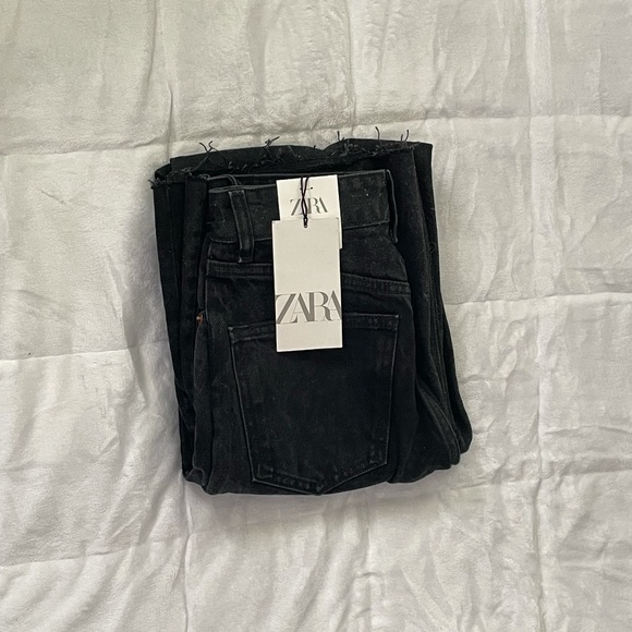Zara Denim - NWT Zara Wide Leg Ripped Jeans Black (Size 0)
